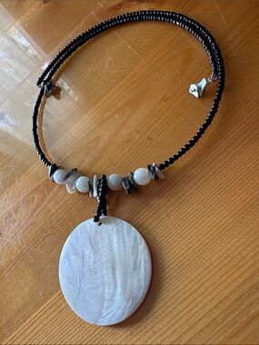 Source Unknown Black Beaded Necklace with White Mother-of-Pearl Disc